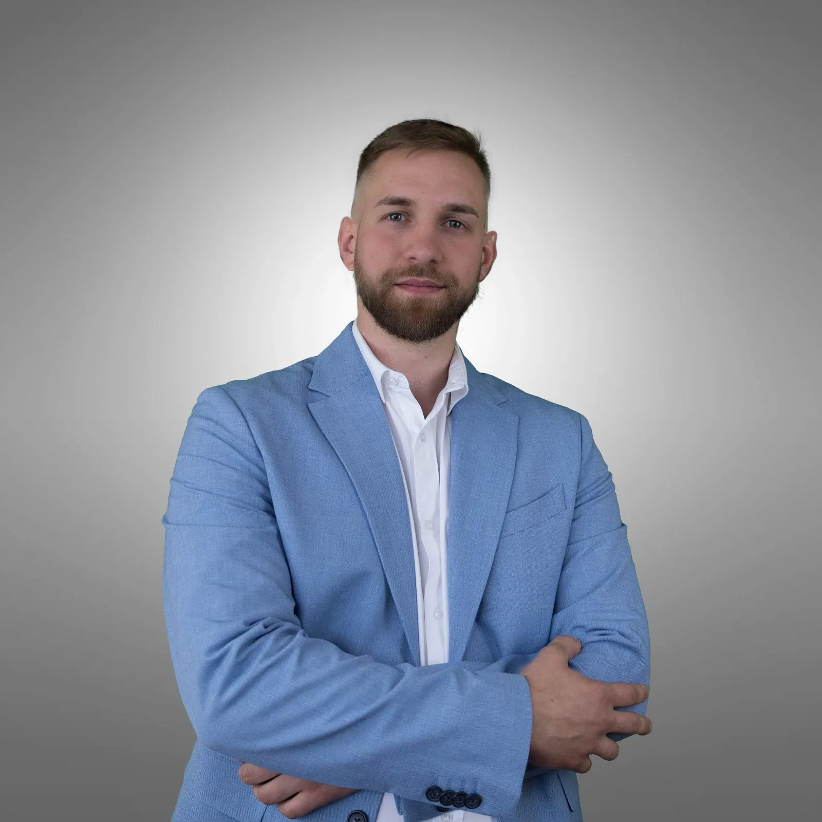 Home 19 66477c007a65497abb56824b lenard nagy