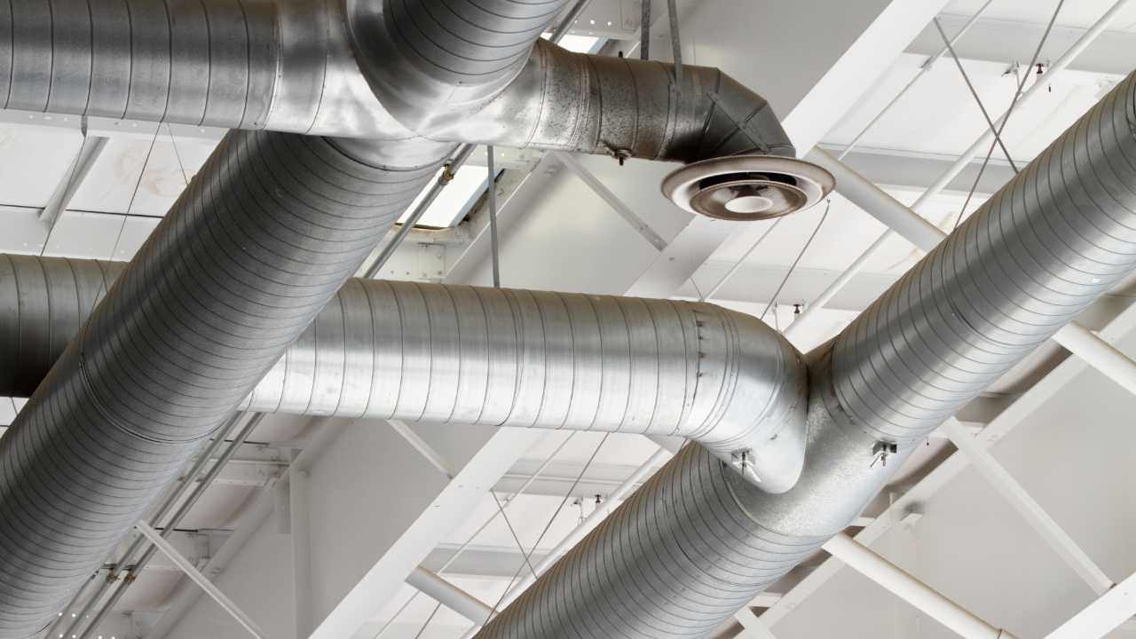 proper-ventilation-in-kitchen-and-bathroom-saves-from-mould